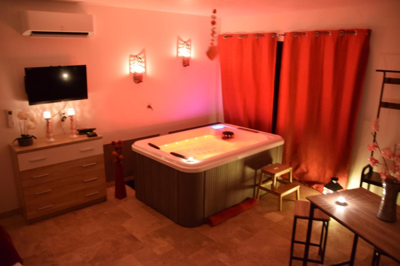 Gites Spa De Charme L Etoile Spa 베이냑 에 카즈낙 외부 사진