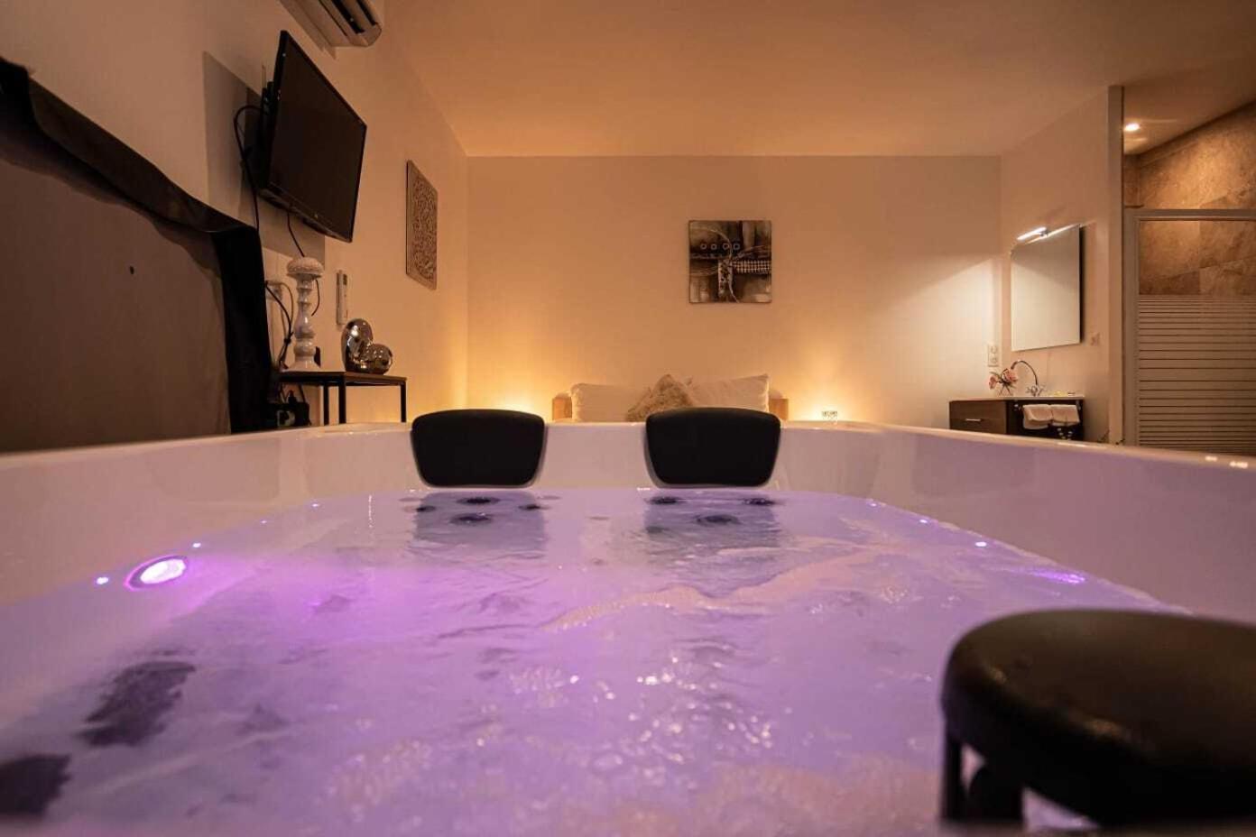 Gites Spa De Charme L Etoile Spa 베이냑 에 카즈낙 외부 사진